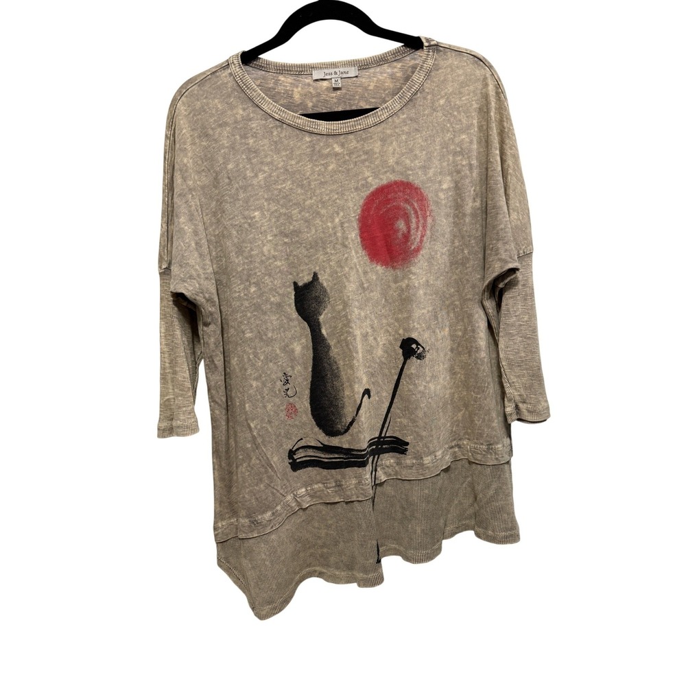 Jess & Jane Womens M Cat Graphic Mineral Wash Asymmetrical Waffle Hem Top cotton